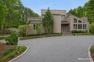 76 Island View Drive W, Sag Harbor, NY 11963