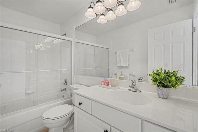 9143 Shadow Glen WAY, Fort Myers, FL 33913