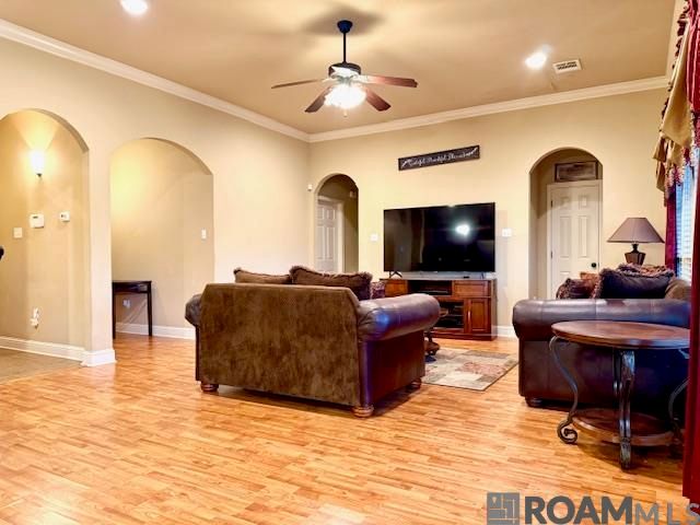 3711 Plantation Ridge Dr, Addis, LA 70710