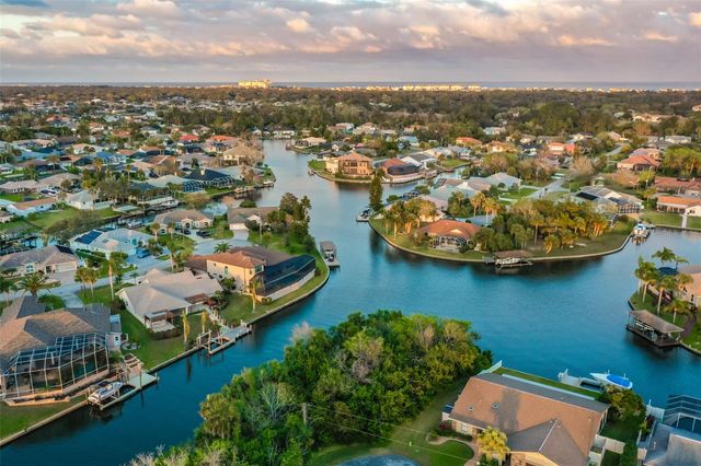 44 CLOVERDALE COURT N, Palm Coast, FL 32137