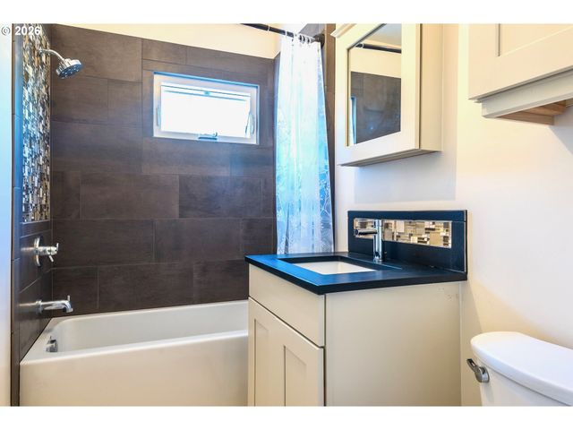 1403 Se 25TH Ave, Portland, OR 97214