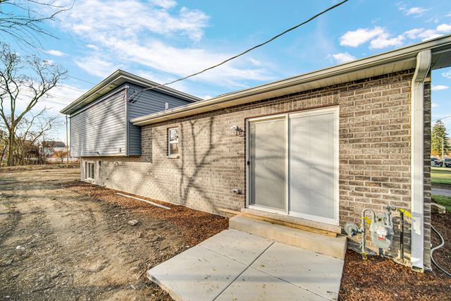 3131 141st Place, Blue Island, IL 60406