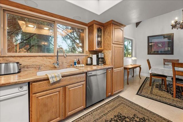 27621 Cedarwood Drive, Lake Arrowhead, CA 92352