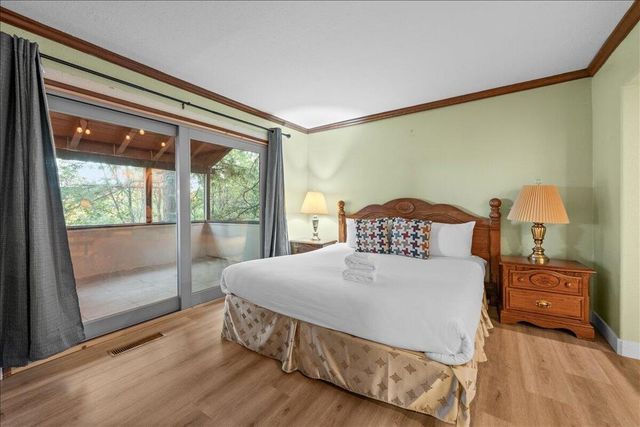 27621 Cedarwood Drive, Lake Arrowhead, CA 92352