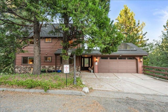 27621 Cedarwood Drive, Lake Arrowhead, CA 92352