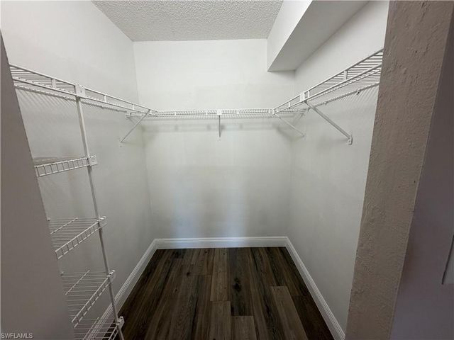 5307 Summerlin RD 706, Fort Myers, FL 33919