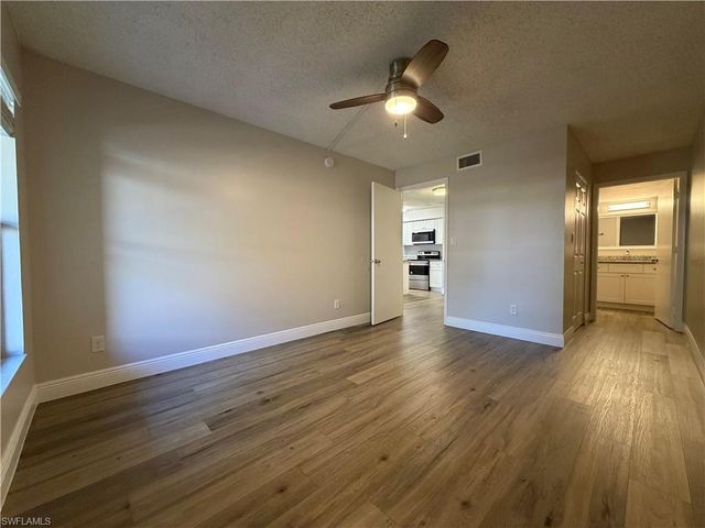 5307 Summerlin RD 706, Fort Myers, FL 33919