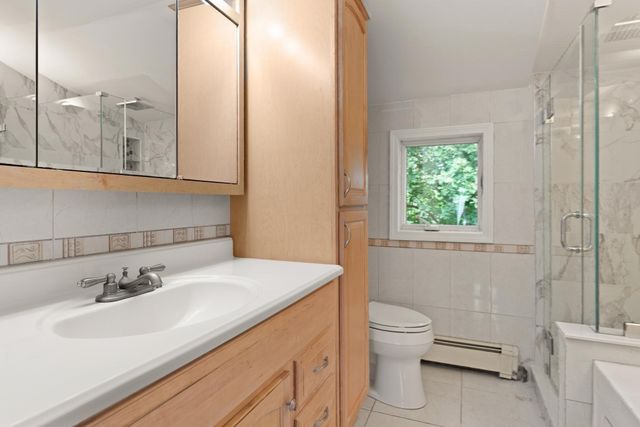 27 Miller Ave, Braintree, MA 02184