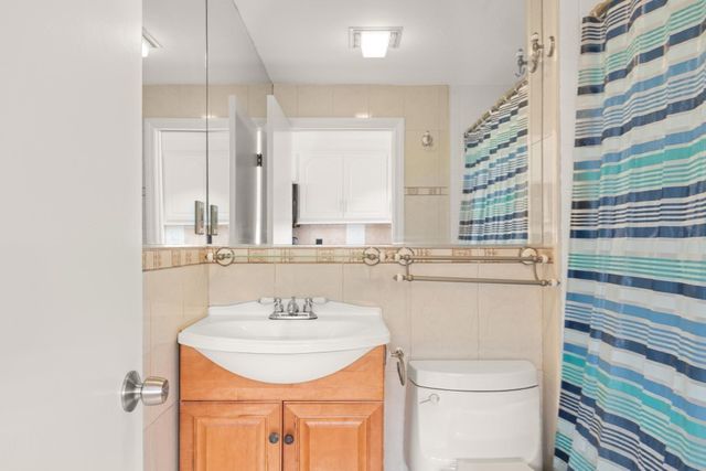 27 Miller Ave, Braintree, MA 02184