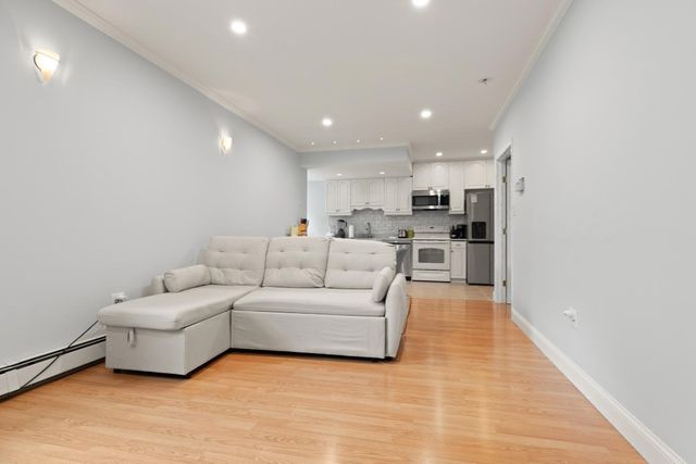 27 Miller Ave, Braintree, MA 02184