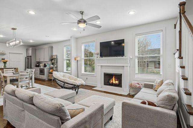 2022B 10th Ave, S, Nashville, TN 37204