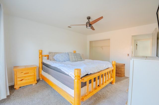 1136 W Seeger Avenue, Visalia, CA 93277