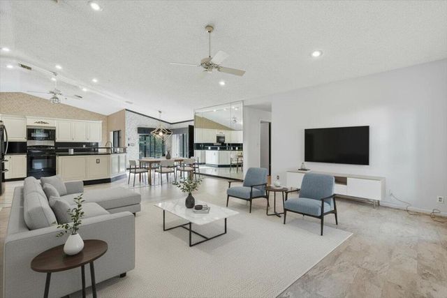 8870 NW 49th Drive, Coral Springs, FL 33067