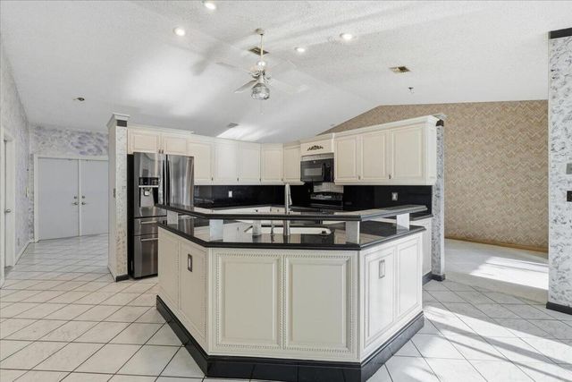 8870 NW 49th Drive, Coral Springs, FL 33067