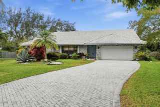 8870 NW 49th Drive, Coral Springs, FL 33067