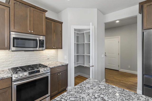 2618 Smoky Trail, Fitchburg, WI 53711