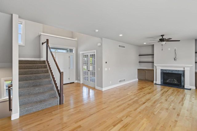 2618 Smoky Trail, Fitchburg, WI 53711