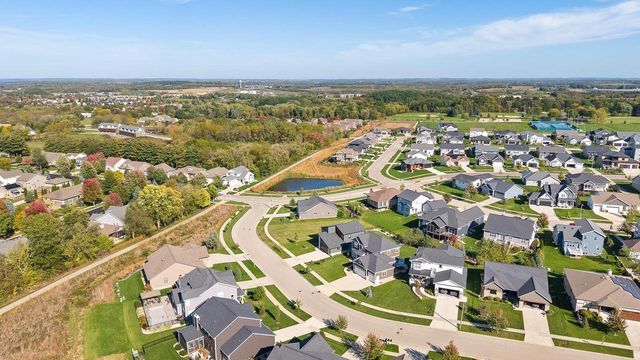 2618 Smoky Trail, Fitchburg, WI 53711