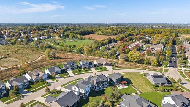 2618 Smoky Trail, Fitchburg, WI 53711