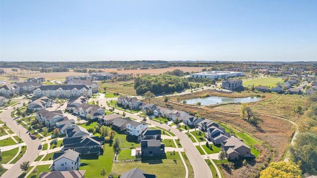 2618 Smoky Trail, Fitchburg, WI 53711