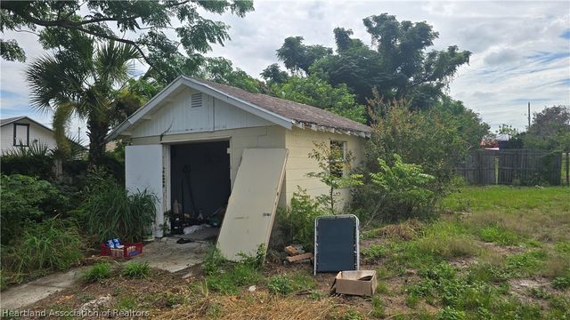 311 E Walnut Street, Avon Park, FL 33825