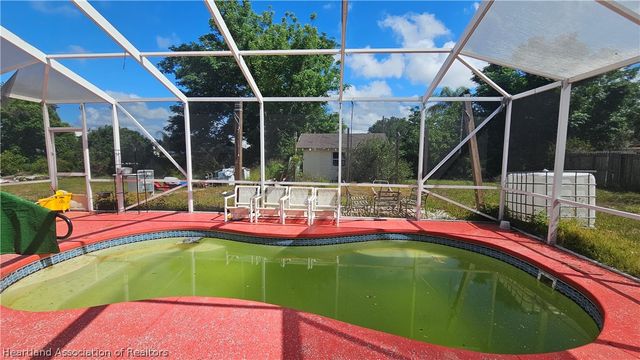 311 E Walnut Street, Avon Park, FL 33825