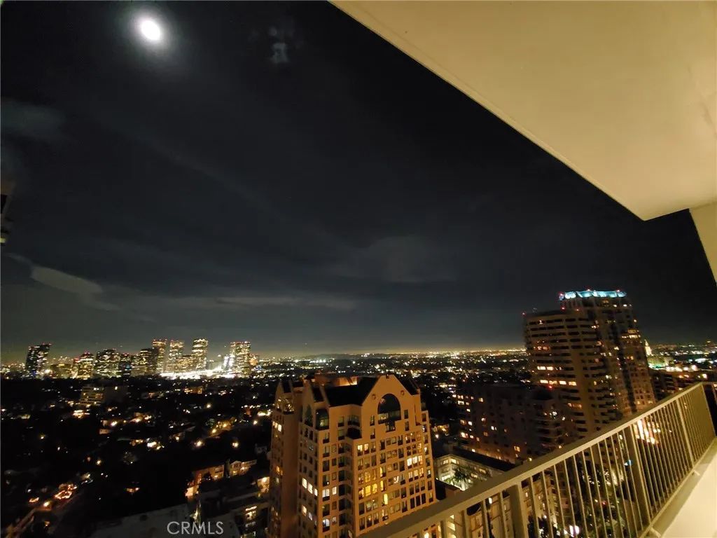 10501 Wilshire Boulevard 2204, Los Angeles, CA 90024