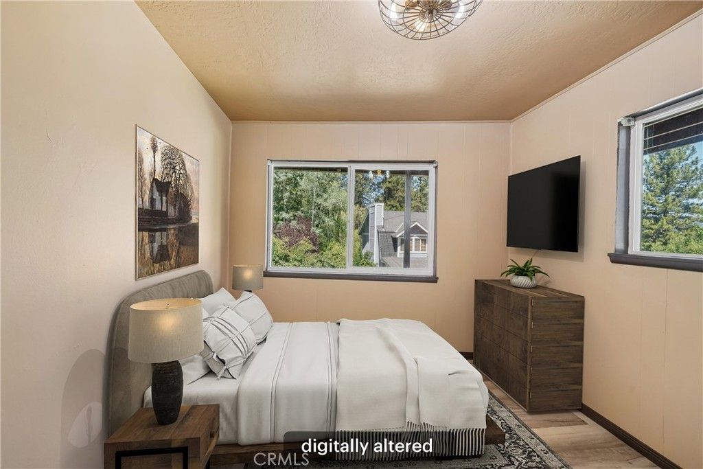 Image 10 of property listing at 944 Knickerbocker Road, Big Bear Lake, CA 92315
