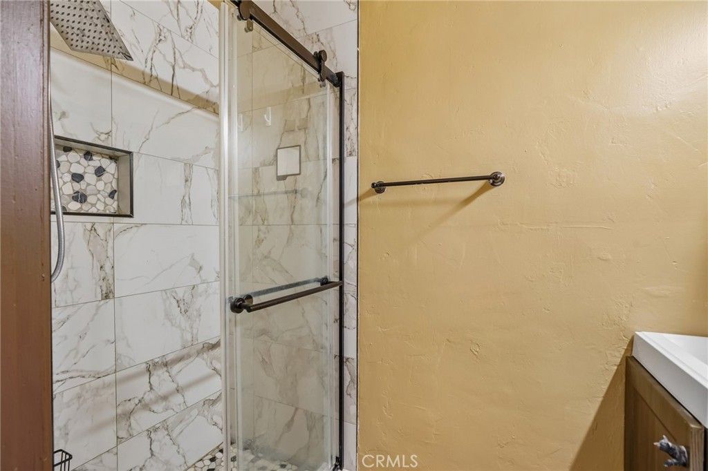 Image 22 of property listing at 944 Knickerbocker Road, Big Bear Lake, CA 92315