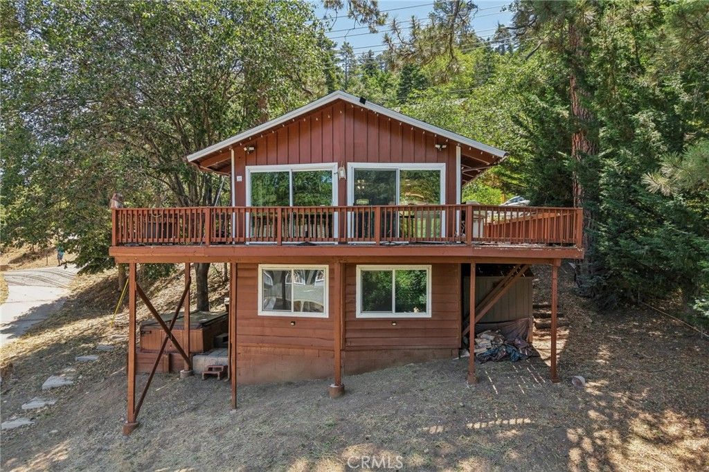 Image 26 of property listing at 944 Knickerbocker Road, Big Bear Lake, CA 92315