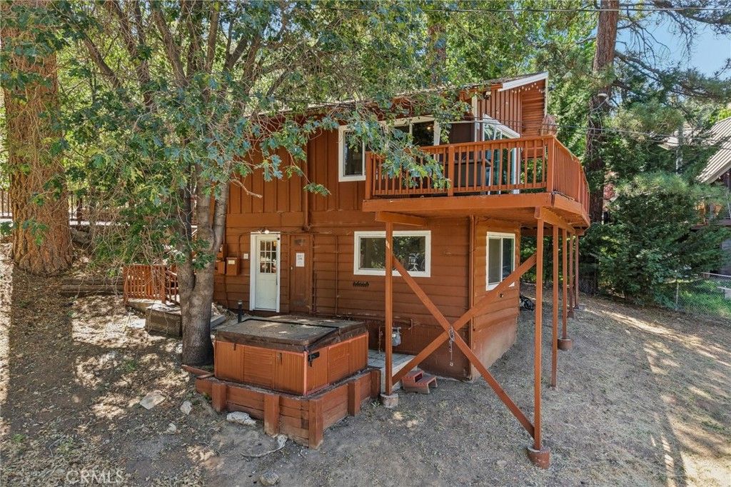 Image 31 of property listing at 944 Knickerbocker Road, Big Bear Lake, CA 92315