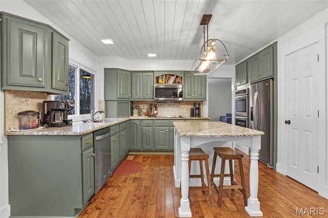 103 Meadow Lane, Labadie, MO 63055