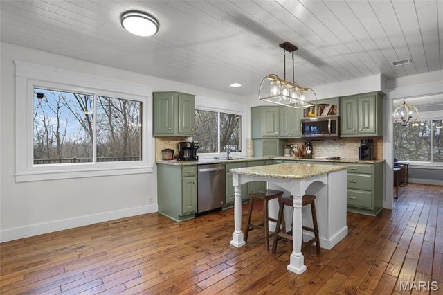 103 Meadow Lane, Labadie, MO 63055