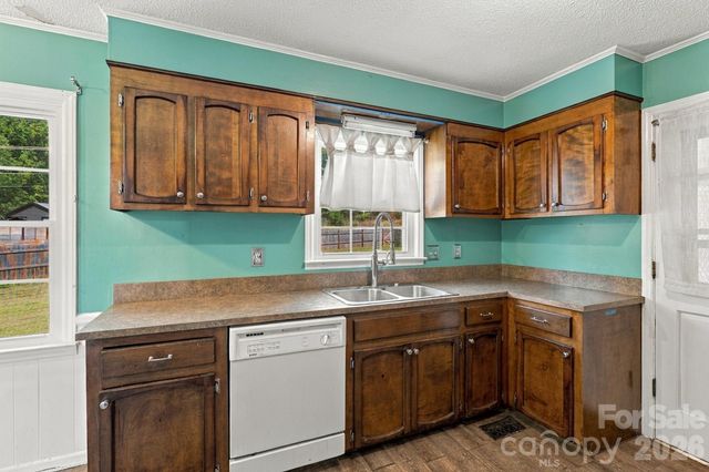 2116 Deepwood Court, Gastonia, NC 28054
