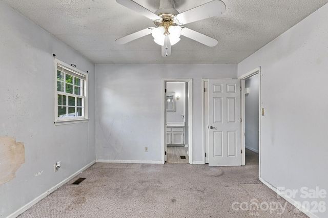 2116 Deepwood Court, Gastonia, NC 28054