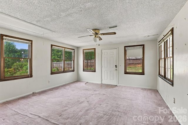 2116 Deepwood Court, Gastonia, NC 28054