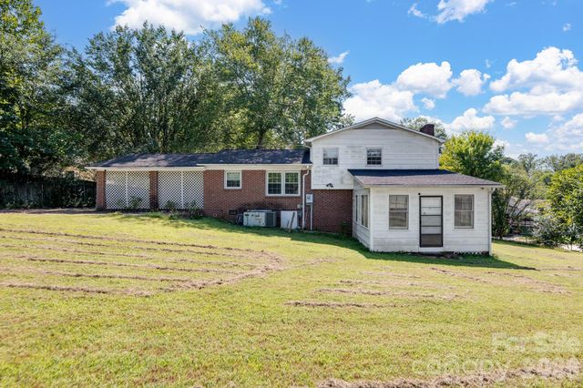 2116 Deepwood Court, Gastonia, NC 28054