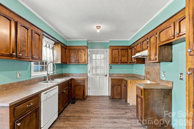 2116 Deepwood Court, Gastonia, NC 28054