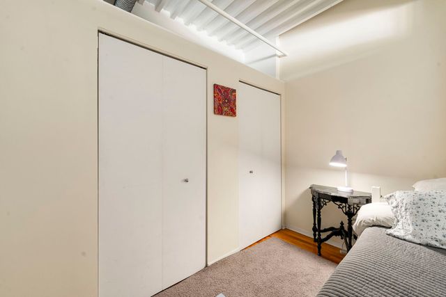 2911 N Western Avenue 513, Chicago, IL 60618