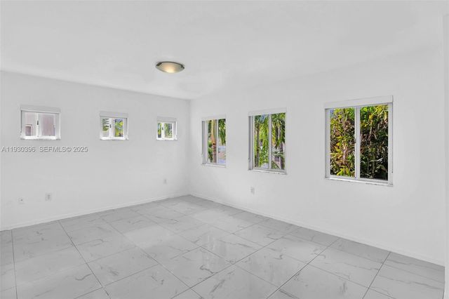 10065 Bay Harbor Ter, Bay Harbor Islands, FL 33154