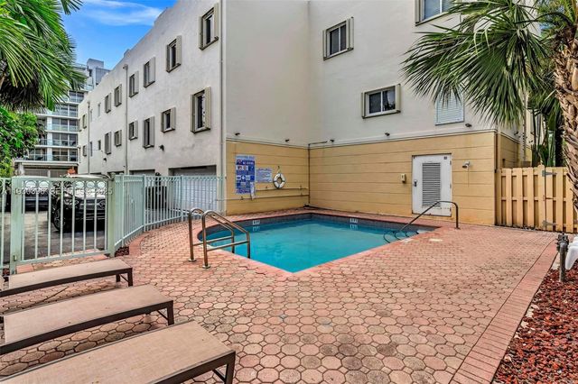 10065 Bay Harbor Ter, Bay Harbor Islands, FL 33154