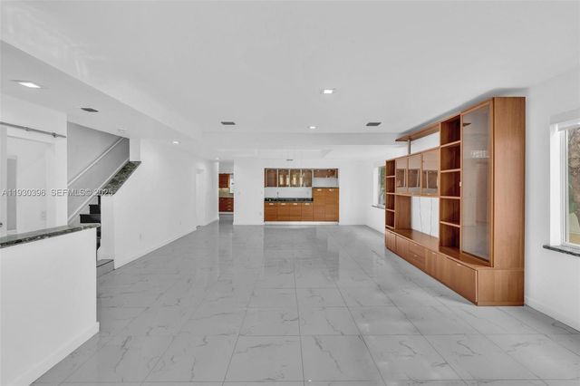 10065 Bay Harbor Ter, Bay Harbor Islands, FL 33154