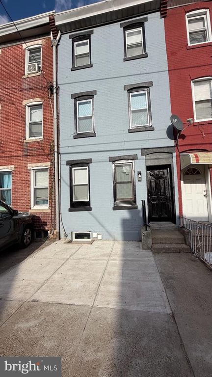 2091 BRIDGE ST, Philadelphia, PA 19124 — exterior