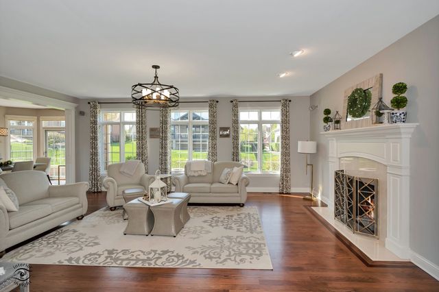 10829 Warwick Lane, Orland Park, IL 60462