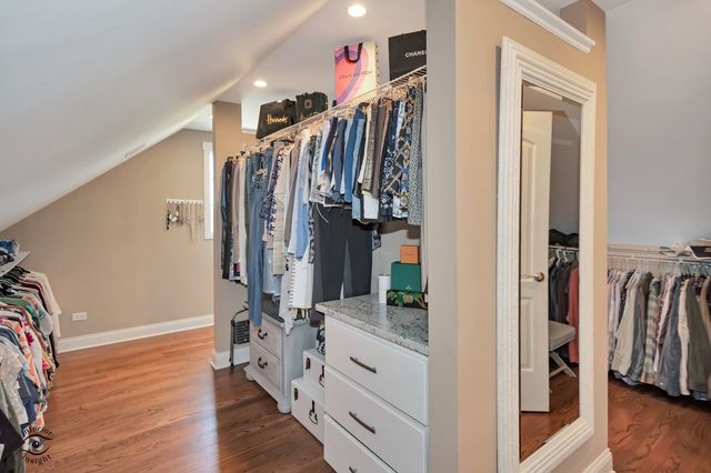 10829 Warwick Lane, Orland Park, IL 60462
