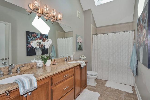 10829 Warwick Lane, Orland Park, IL 60462