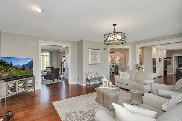 10829 Warwick Lane, Orland Park, IL 60462