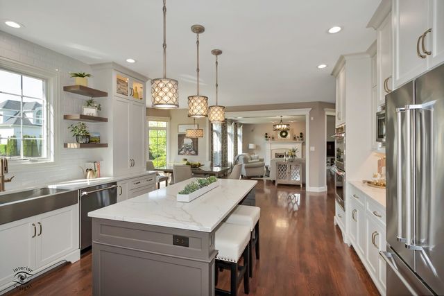 10829 Warwick Lane, Orland Park, IL 60462