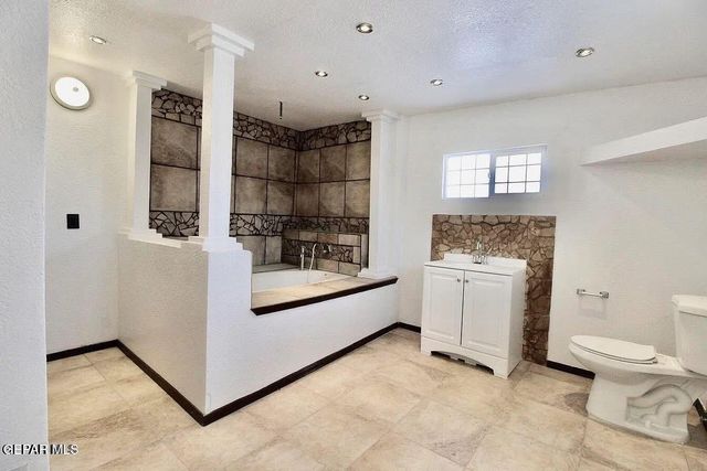 9967 Gideon Circle, Socorro, TX 79927