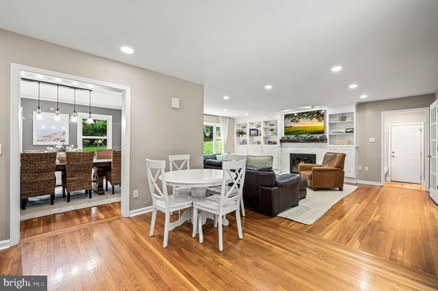 6 BRADFORD TER, Newtown Square, PA 19073